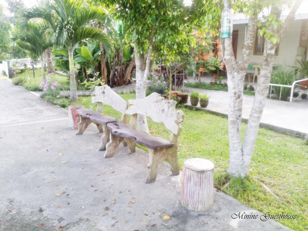Minine Guesthouse Silang Exterior foto